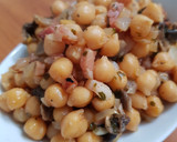 Foto del paso 3 de la receta: Garbanzos con cebolla y bacon, muy fácil