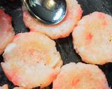 A picture of step 3 of Chewy Daikon Mochi.