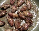 A picture of step 3 of Chicken hearts and gravy.