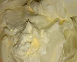 Foto langkah ke 3 dari resep BUTTER CREAM EKONOMIS RASA FANTASTIS😘😘😘.