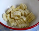 A picture of step 2 of Caramel Banana Cheesecake.