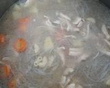 Foto langkah ke 3 dari resep Sop Ayam Macaroni.