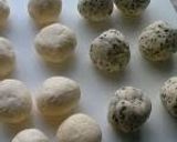 A picture of step 4 of Tofu and Cheese, Two Kinds of Chewy Pão de Queijo.