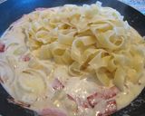 A picture of step 4 of Easy Rich Pasta Carbonara with Milk and Whole Egg.