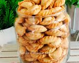 Foto langkah ke 9 dari resep Pastel Isi Abon.