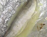 Foto del paso 10 de la receta: Pescadilla en papillote con salsa cremosa de piquillos al coñac (sin horno)
