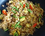 รูปขั้นตอนการทำที่ 4 ของ ข้าวผัดน้ำพริกปลาสลิด