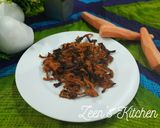 A picture of step 3 of Baked Carrot Peels.