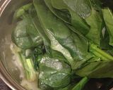 A picture of step 3 of Spinach Potage Soup with Boiled Chicken Soup.