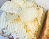 A picture of step 4 of Crunchy Tuna Sandwich.