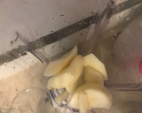 Foto del paso 1 de la receta: Licuado/ smoothie de pera, yogurt y miel. Delicioso!😋