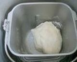 A picture of step 1 of Low-Calorie Pie-Style Bread.