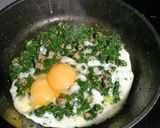 Foto del paso 3 de la receta Huevos revueltos con espinaca y jamón