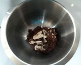 Foto langkah ke 4 dari resep Fluffy Triple Choco Bread.