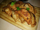 Empanadas de carne cortadas a cuchillo
