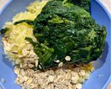 A picture of step 1 of Spinach, zucchini and rolled oats kuku.