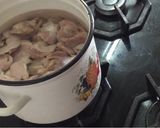 Фото кроку 2 до Ресторанное блюдо за копейки! Такой вкуснятины вы еще не ели/ Куриные пупки в сметане.