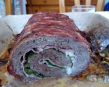 Foto del paso 5 de la receta: Rollo de carné envuelto en bacon; relleno de espinacas, jamón y