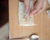 A picture of step 5 of Paneer chicken bread roll.