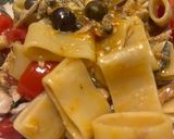 Foto del passaggio 4 della ricetta Calamarata con pomodorini e lanzardi