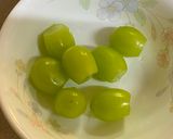 A picture of step 2 of Japanese Muscat Mochi.