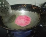 A picture of step 3 of Beetroot poori.