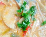 รูปขั้นตอนการทำที่ 4 ของ ก๋วยจั๊บญวน ต้มยำไก่ยอไข่ข้น