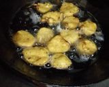 A picture of step 3 of Potato Pakoras.