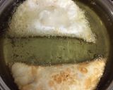 Foto del paso 7 de la receta: Empanadas de pollo fritas