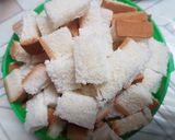 Foto langkah ke 1 dari resep Puding roti tawar kukus sederhana.