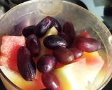 A picture of step 1 of Watermelon Grapes Mocktail.