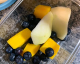 Foto del paso 2 de la receta: Papilla de mango y arándanos