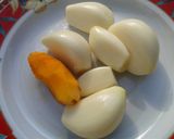 Foto langkah ke 2 dari resep Ayam goreng biasa.