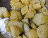 A picture of step 3 of Aloo rasedar.