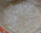 A picture of step 2 of Kudzu Noodles Chapchae.