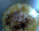 A picture of step 1 of sig's white garlic and onion sauce ..