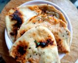 A picture of step 11 of Aloo kulcha with chhole.