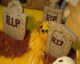 A picture of step 4 of 3D Skull Cookies for Halloween.