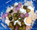 Foto del paso 2 de la receta: Ensalada de patata y encurtidos con huevas de bacalao