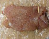 Medvehagymás fűszeres, sajtos vajjal töltött rántott karaj recept fázis 3 fotója