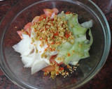 Foto del paso 2 de la receta: Ensalada mixta de papas con huevo duro y sardinas