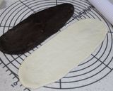 A picture of step 6 of Elegant Chocolate Marbled Bagels.