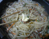 A picture of step 5 of Simple Soy Sauce Flavored Stir Fried Udon.