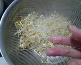 A picture of step 5 of Easy Bean Sprout Namul.