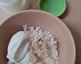 Foto del paso 2 de la receta: Smoothie bowl de yogur casero enriquecido con proteína de suero de leche y fruta de estación 🥣