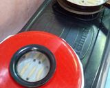 Foto langkah ke 4 dari resep Kue kering ulat *enthung teflon* no oven dan tips.