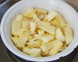 Foto langkah ke 1 dari resep Singkong Goreng Bawang Putih.
