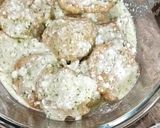 A picture of step 4 of Dahi bary papri chaat.