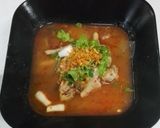 รูปขั้นตอนการทำที่ 6 ของ ต้มยำวุ้นเส้นตีนไก่