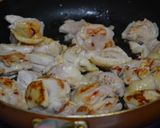 A picture of step 1 of Easy Chicken Thighs Simmered in Meat Sauce.